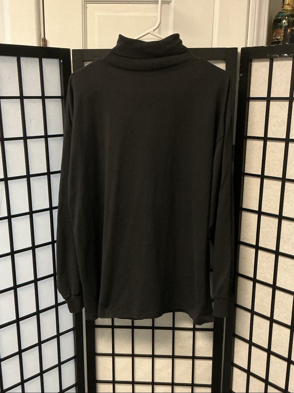 Men's Black Turtleneck Sweater excellent condition
